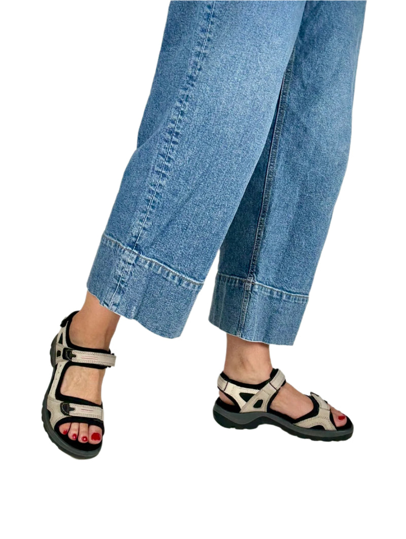 Load image into Gallery viewer, ecco sandals for women