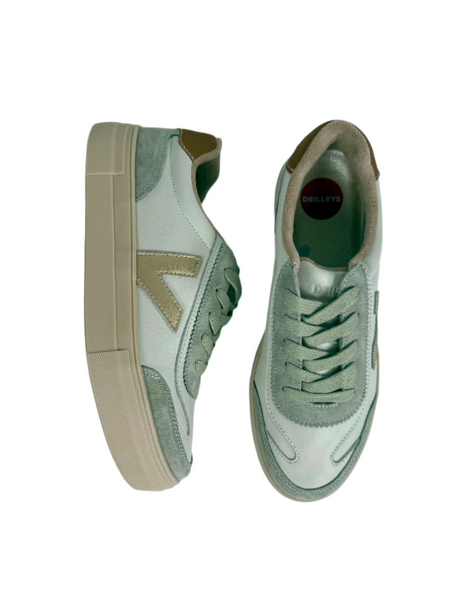 Drilleys Eighty Peregrine Gum Sole Trainers