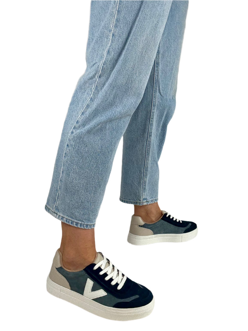 Load image into Gallery viewer, navy flatform trainers