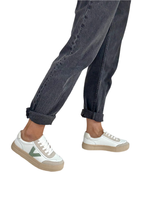 fashion sneakers