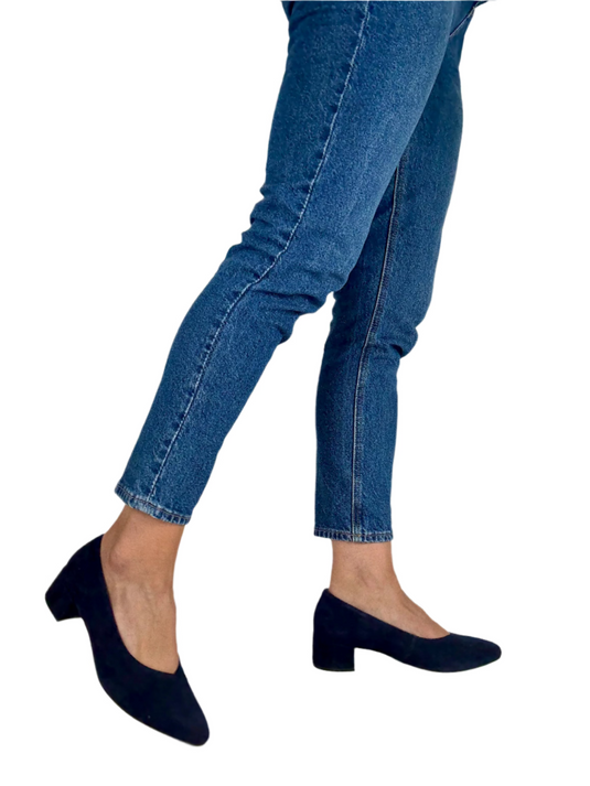 navy low heels gabor