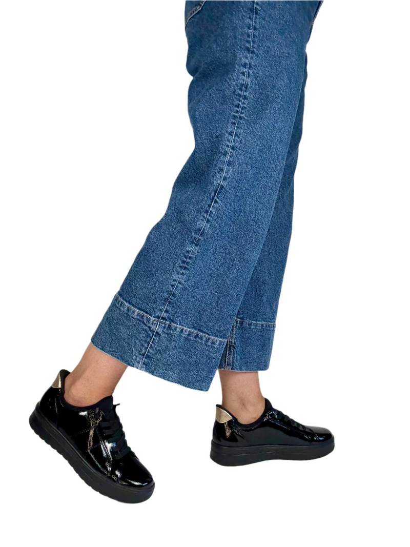 Load image into Gallery viewer, black patent shoes jana