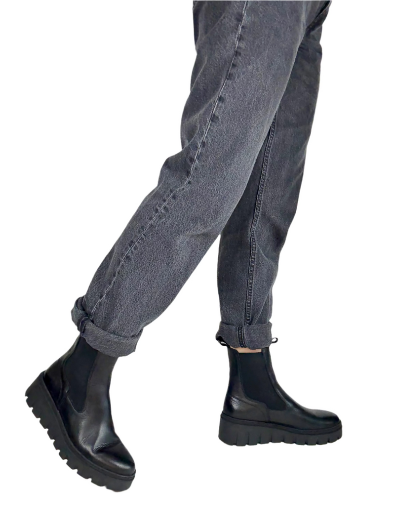 Load image into Gallery viewer, black wedge boots tamaris