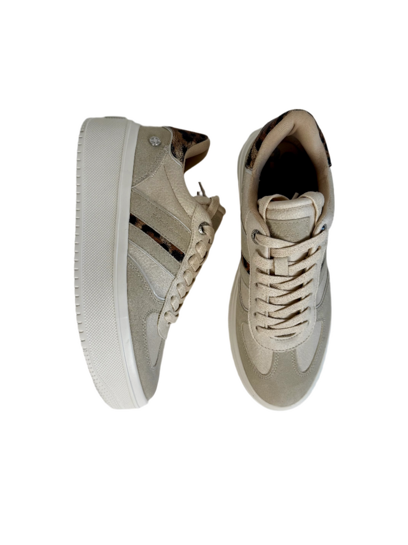 Load image into Gallery viewer, beige platform trainers
