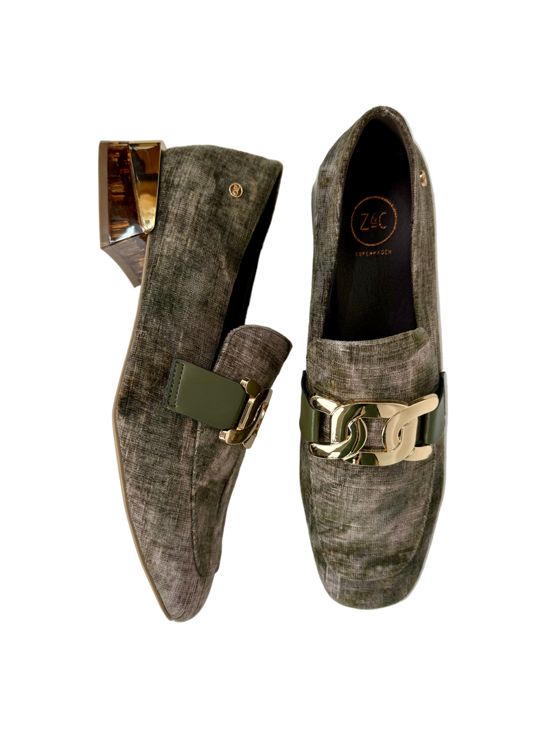 Load image into Gallery viewer, ladies heeled loafers