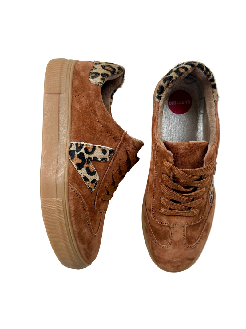 Load image into Gallery viewer, womens chunky trainers