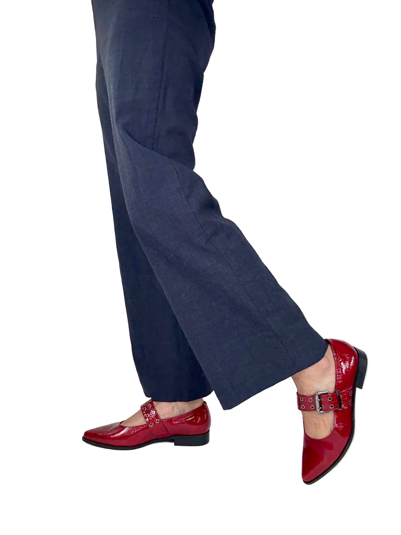 Load image into Gallery viewer, red flat shoes for women
