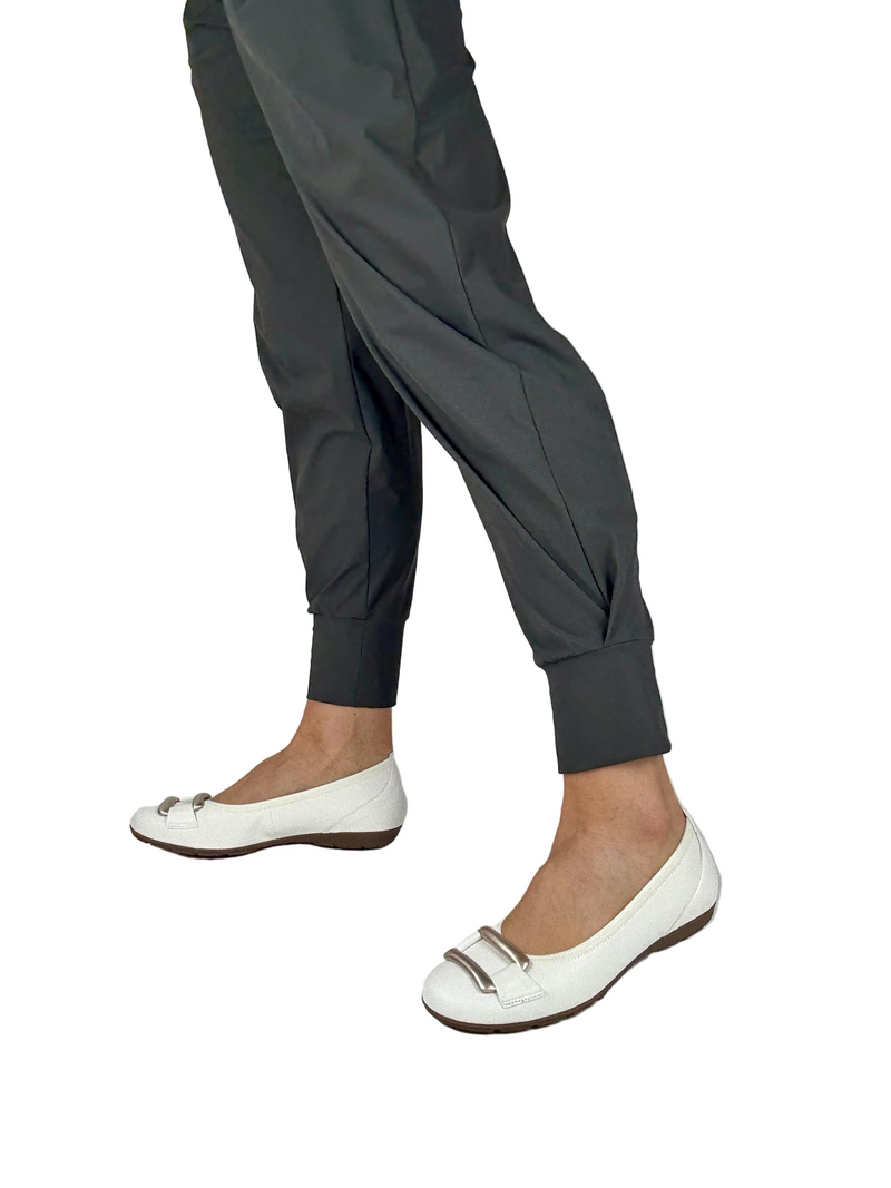 Load image into Gallery viewer, white ballerina shoes