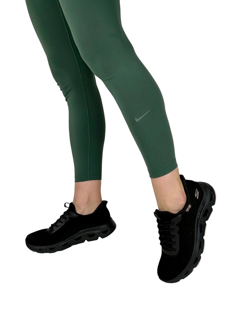 Load image into Gallery viewer, black skechers slip ins for women
