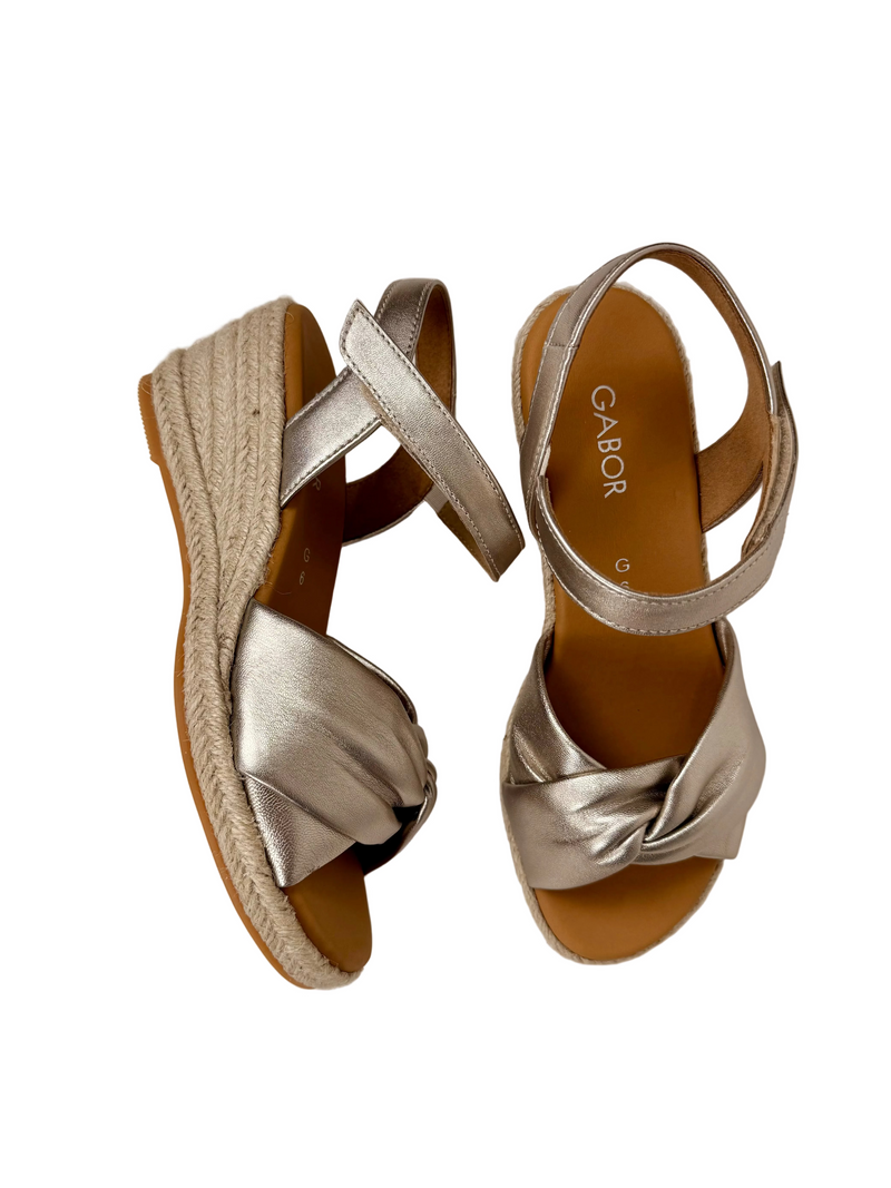 Load image into Gallery viewer, gabor wedge sandals