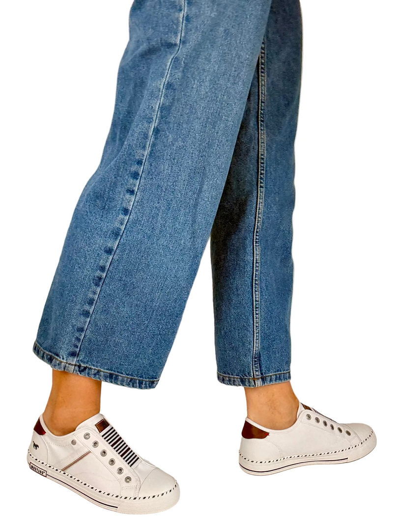 Load image into Gallery viewer, white slip on summer trainers