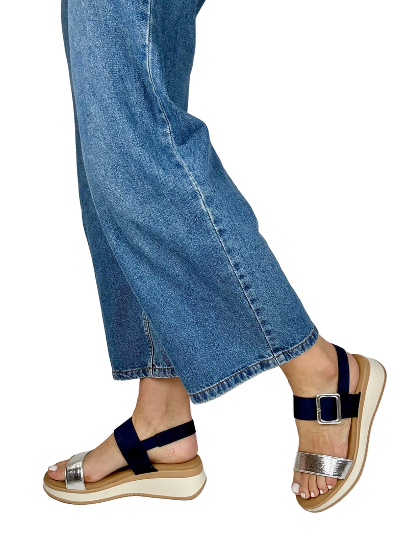 Load image into Gallery viewer, navy silver sandals