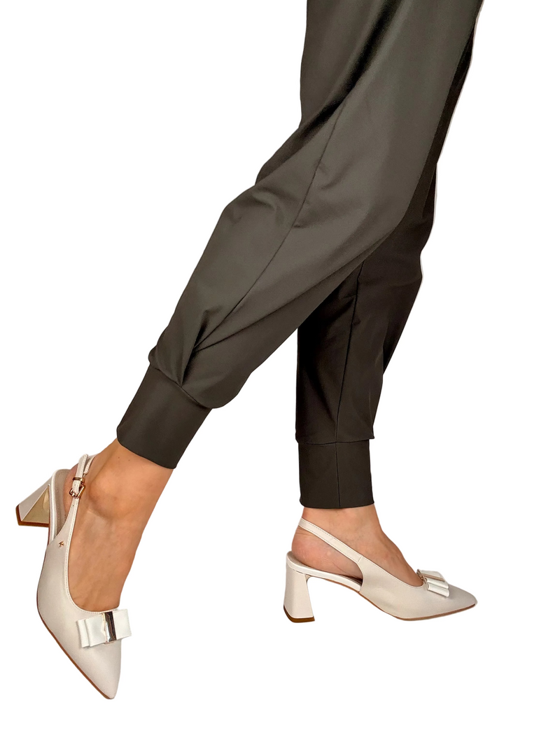 Load image into Gallery viewer, beige kate appleby heels
