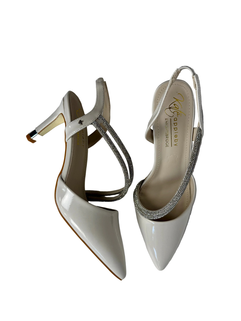Load image into Gallery viewer, heels for a wedding