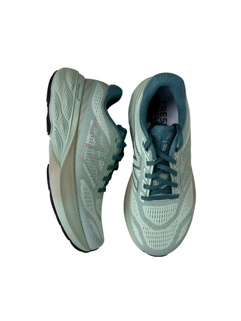 Load image into Gallery viewer, wide fit trainers new balance