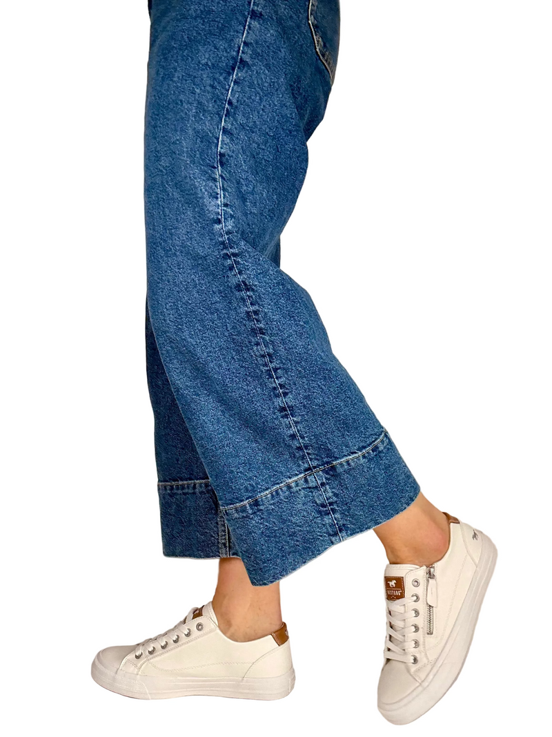 Load image into Gallery viewer, womens mustang shoes