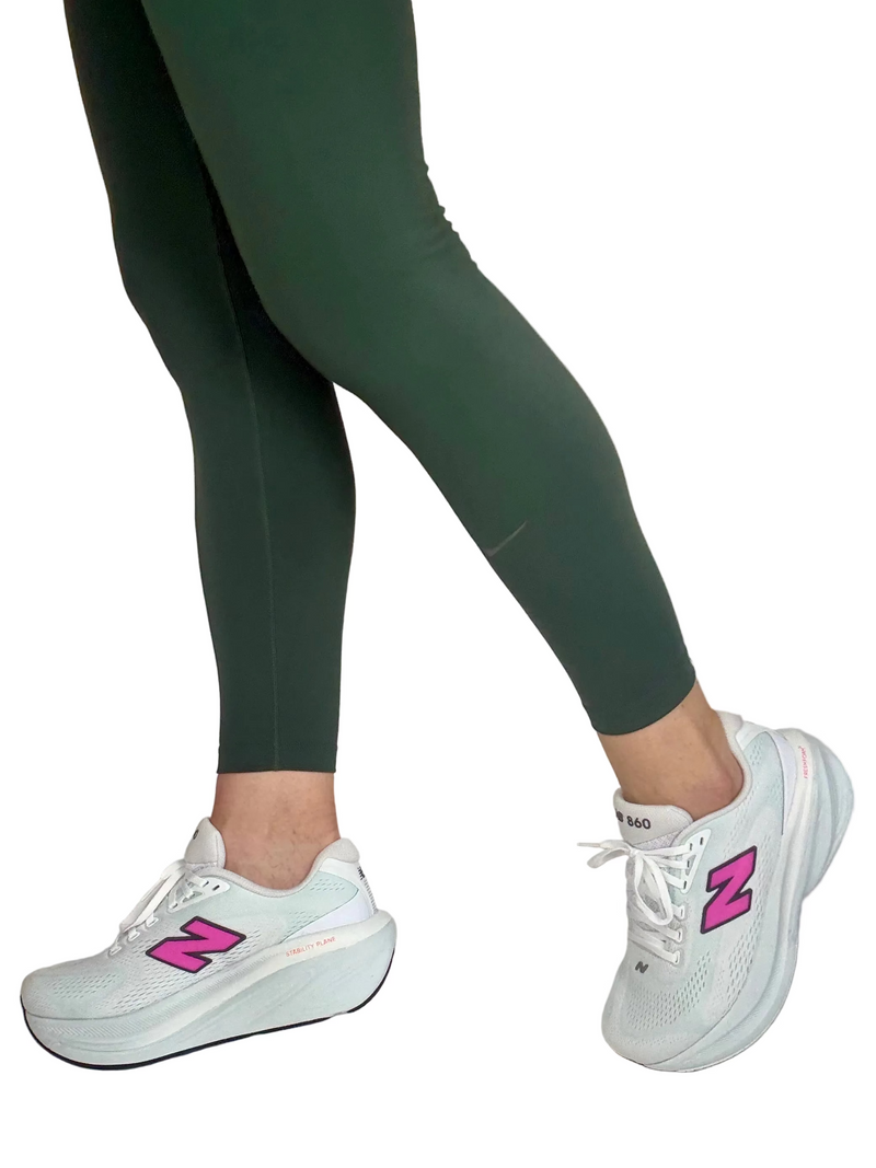 Load image into Gallery viewer, new balance running shoes