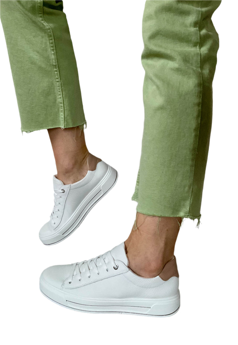 Load image into Gallery viewer, white platform shoes
