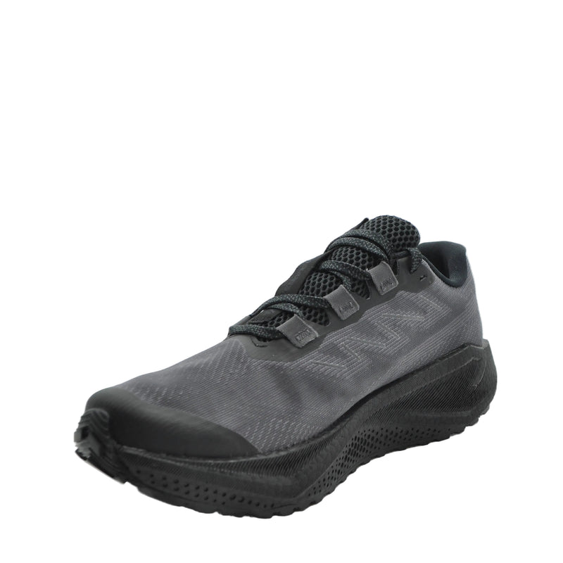 Load image into Gallery viewer, black salomon trail running shoes