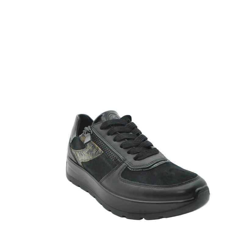 Load image into Gallery viewer, black ara trainers