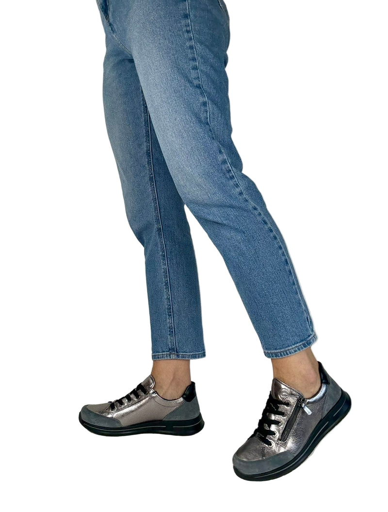 Load image into Gallery viewer, wide fit ara shoes