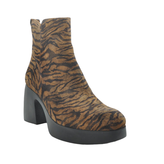 leopard print boots