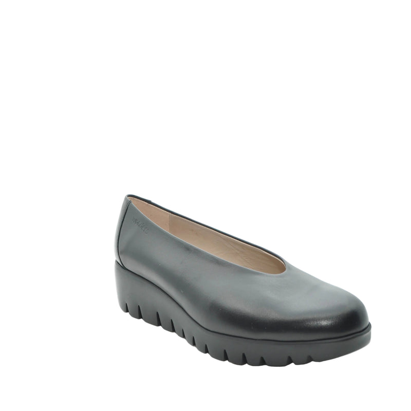 Load image into Gallery viewer, comfortable work shoes black