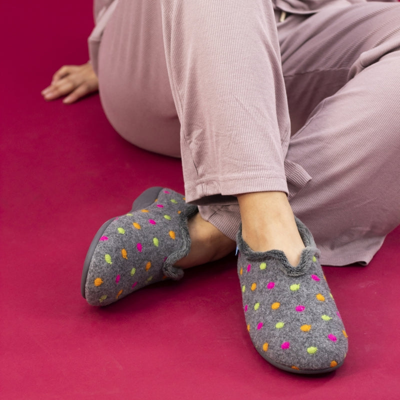 Load image into Gallery viewer, ladies slippers