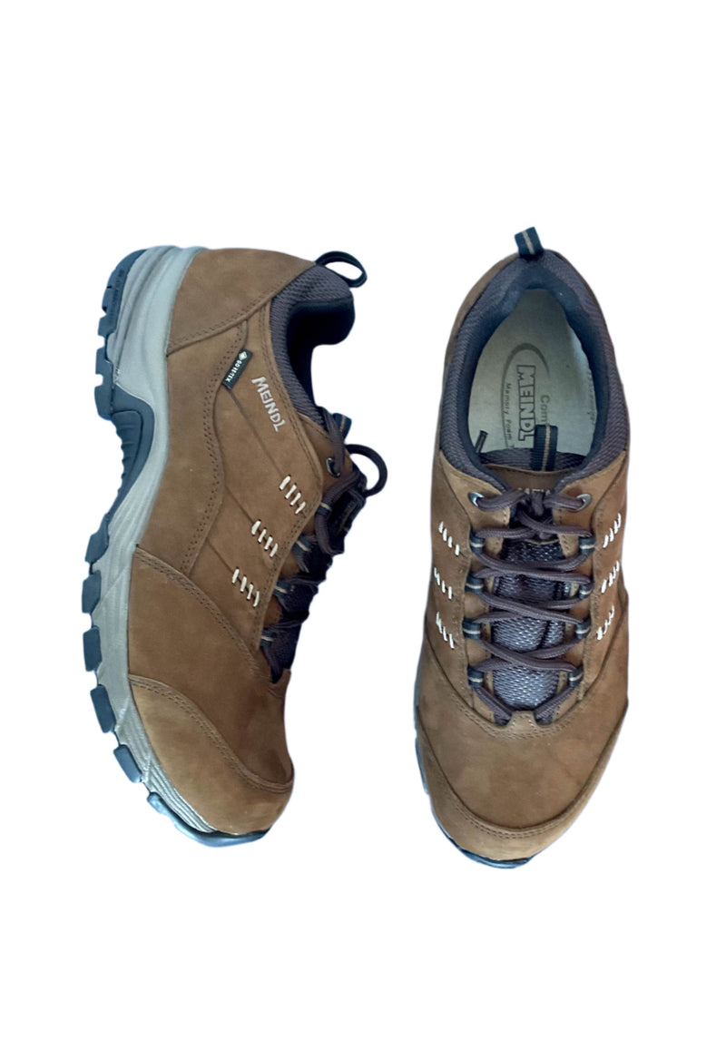 Load image into Gallery viewer, mens hiking shoes meindl
