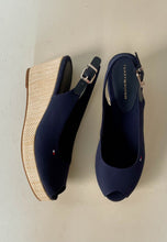 Load image into Gallery viewer, navy low wedge sandals