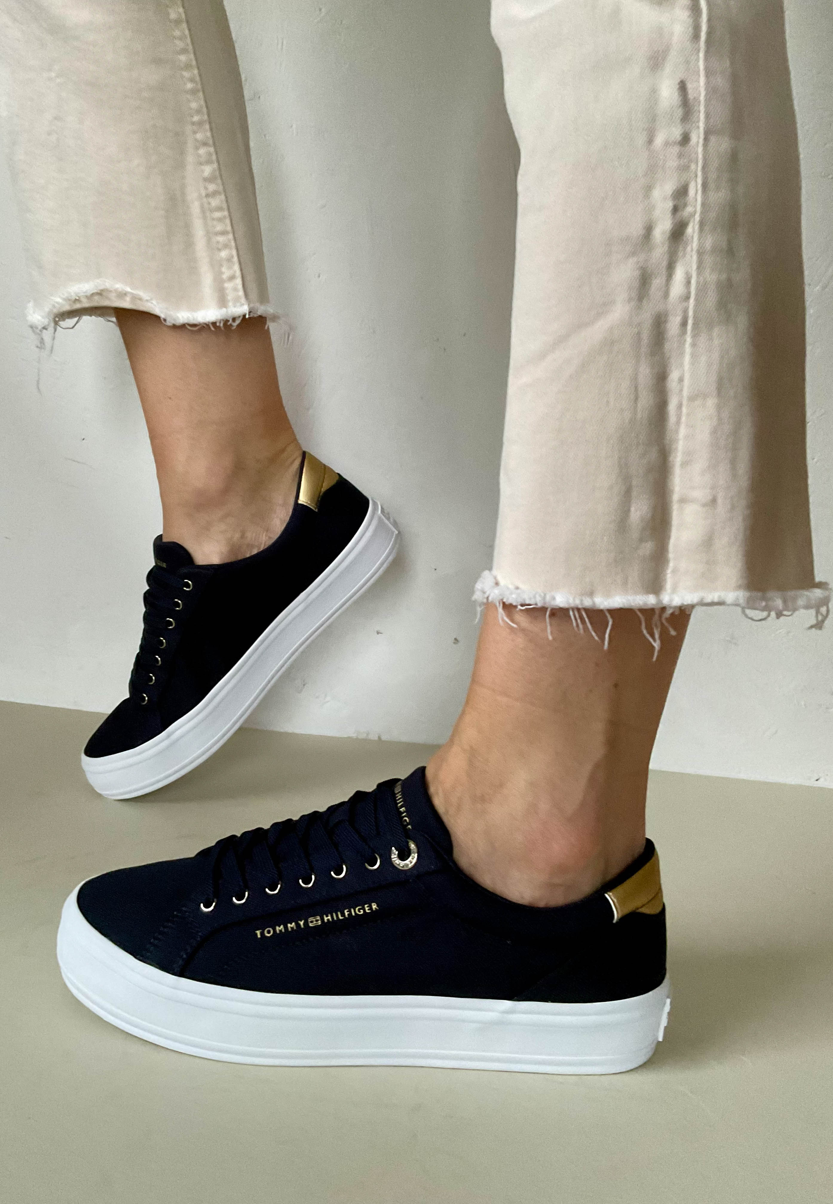 navy flat form trainers