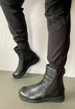 Load image into Gallery viewer, black leather boots for women