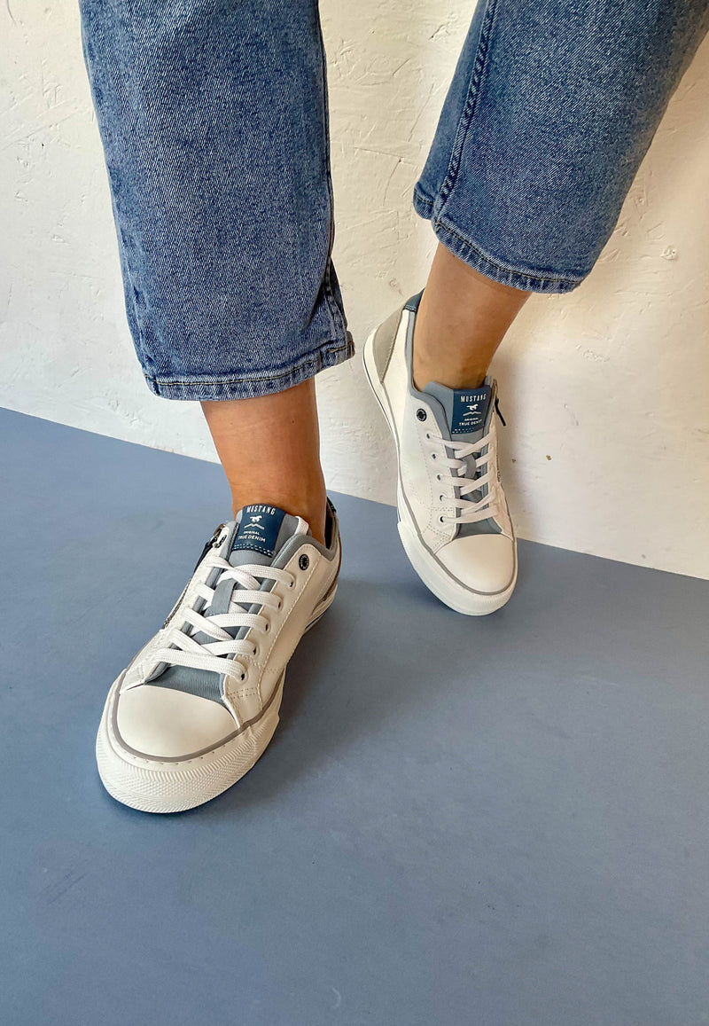 Load image into Gallery viewer, womens fashion sneakers

