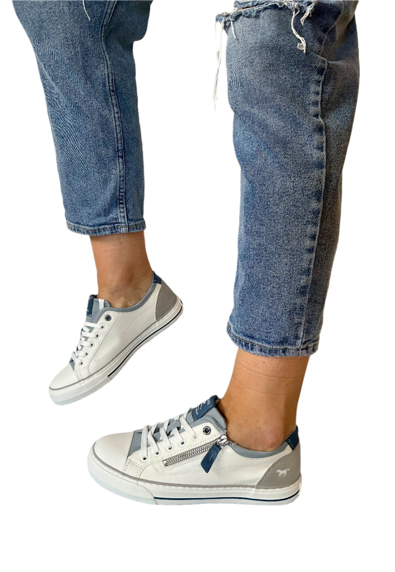 Load image into Gallery viewer, ladies white leather trainers
