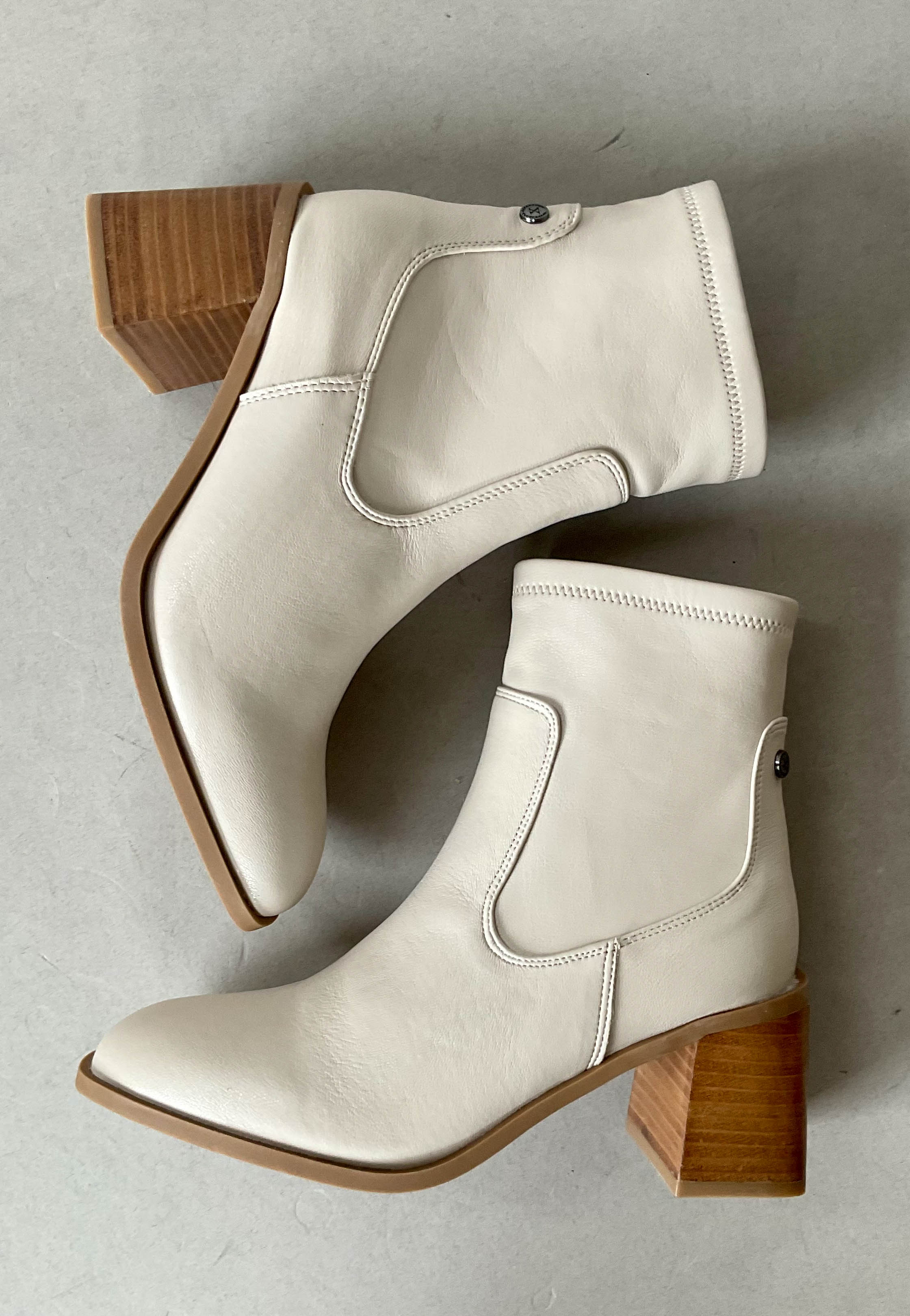 xti cream heeled boots