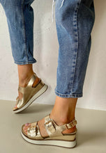 Load image into Gallery viewer, gold low wedge sandals