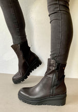 Load image into Gallery viewer, carmela black wedge boots