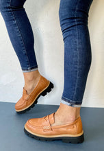 Load image into Gallery viewer, carmela tan loafers