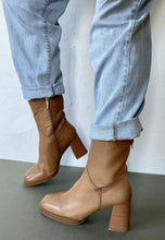 Load image into Gallery viewer, carmela heeled boots