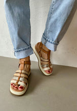 Load image into Gallery viewer, carmela sandals