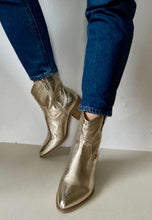 Load image into Gallery viewer, gold ladies boots