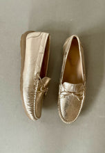Load image into Gallery viewer, ara gold shoes