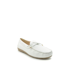 Load image into Gallery viewer, ara white flat shoes