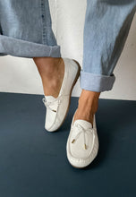 Load image into Gallery viewer, ara white loafers