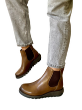 Load image into Gallery viewer, brown chelsea boot