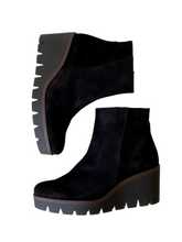 Load image into Gallery viewer, black suede gabor boots