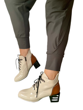 Load image into Gallery viewer, beige cuban heel boots