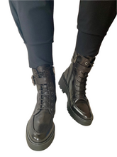 Load image into Gallery viewer, womens black boots