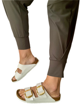 Load image into Gallery viewer, BIRKENSTOCK ARIZONA Big Buckle