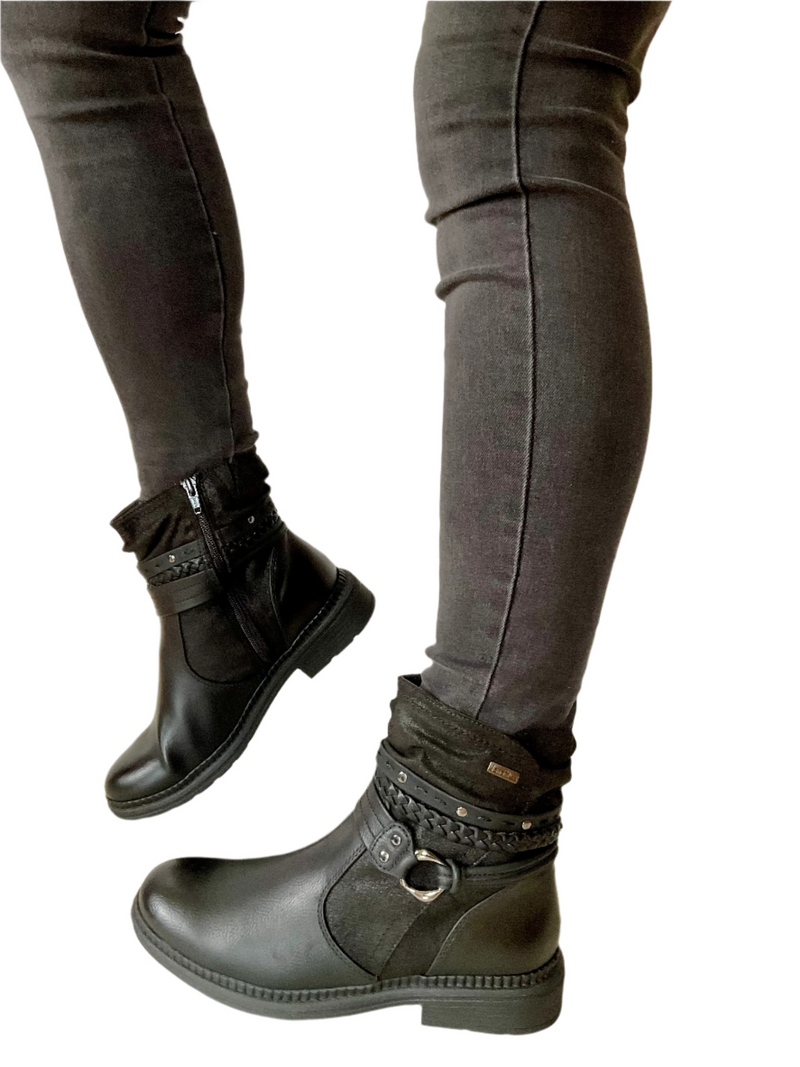 Load image into Gallery viewer, black flat boots
